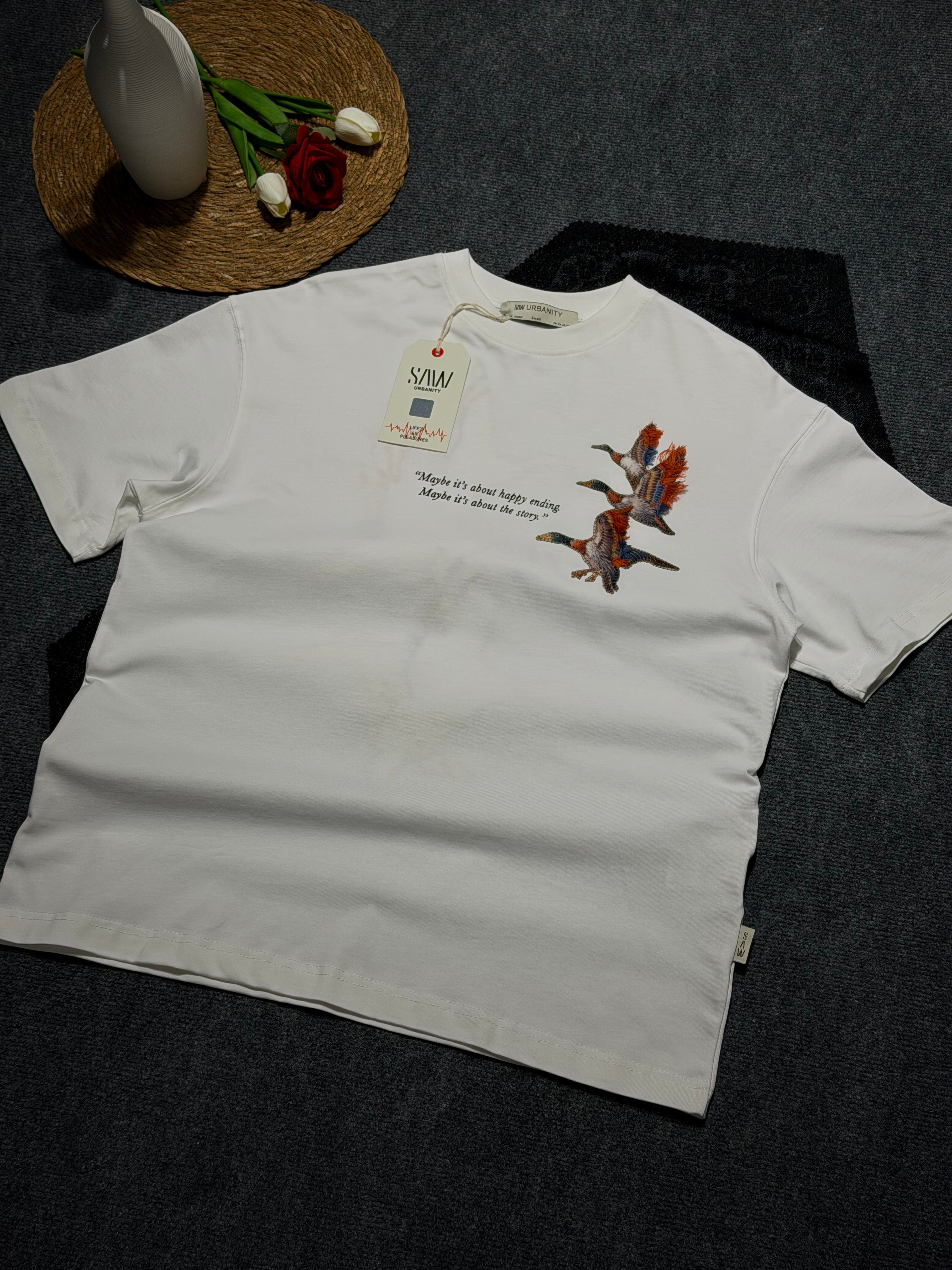 Yaban Ördeği Kadife Baskılı Oversize T-shirt Beyaz