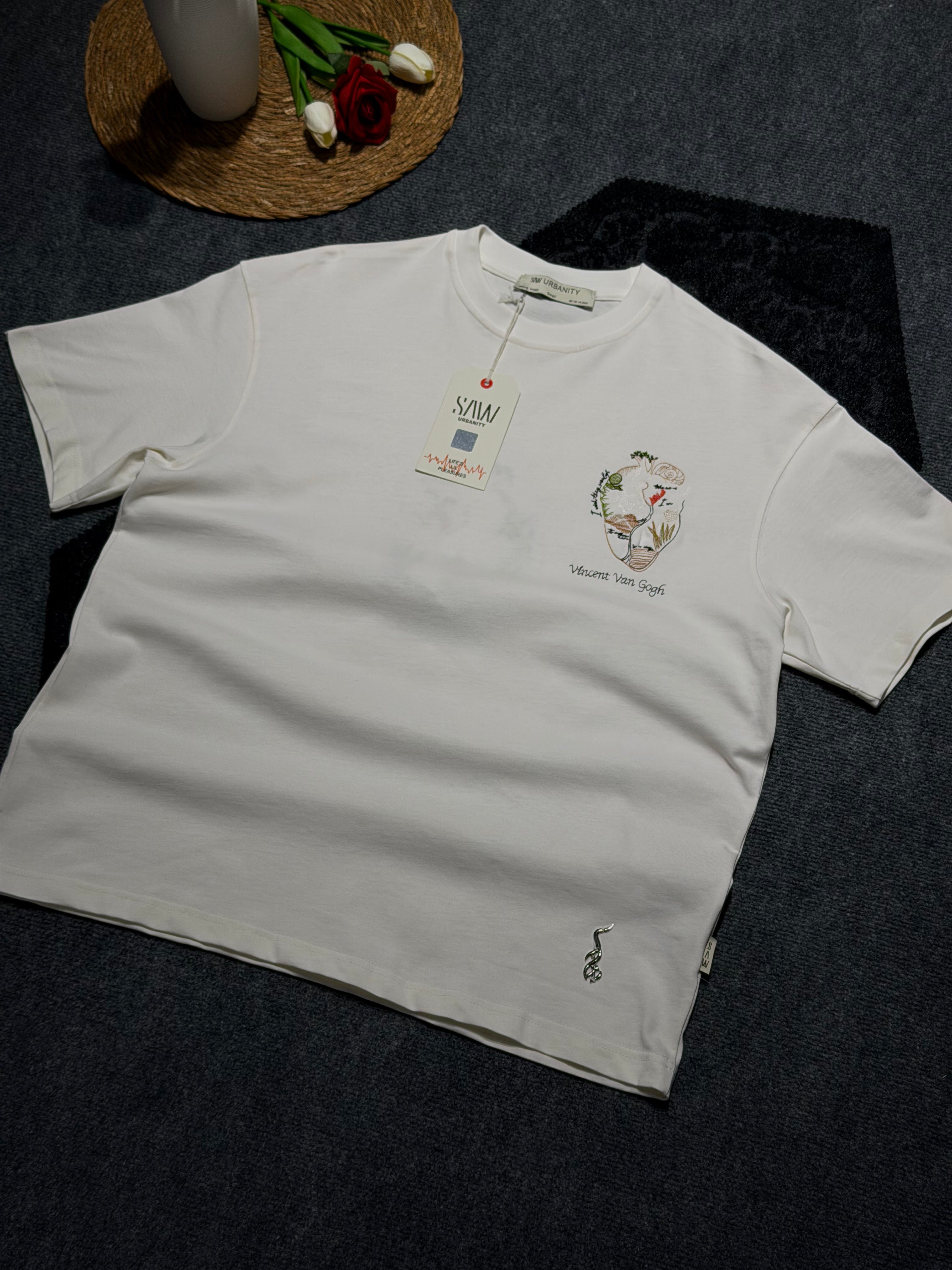 Kalp Nakışlı Vincent Van Gogh Baskılı Oversize T-shirt Beyaz