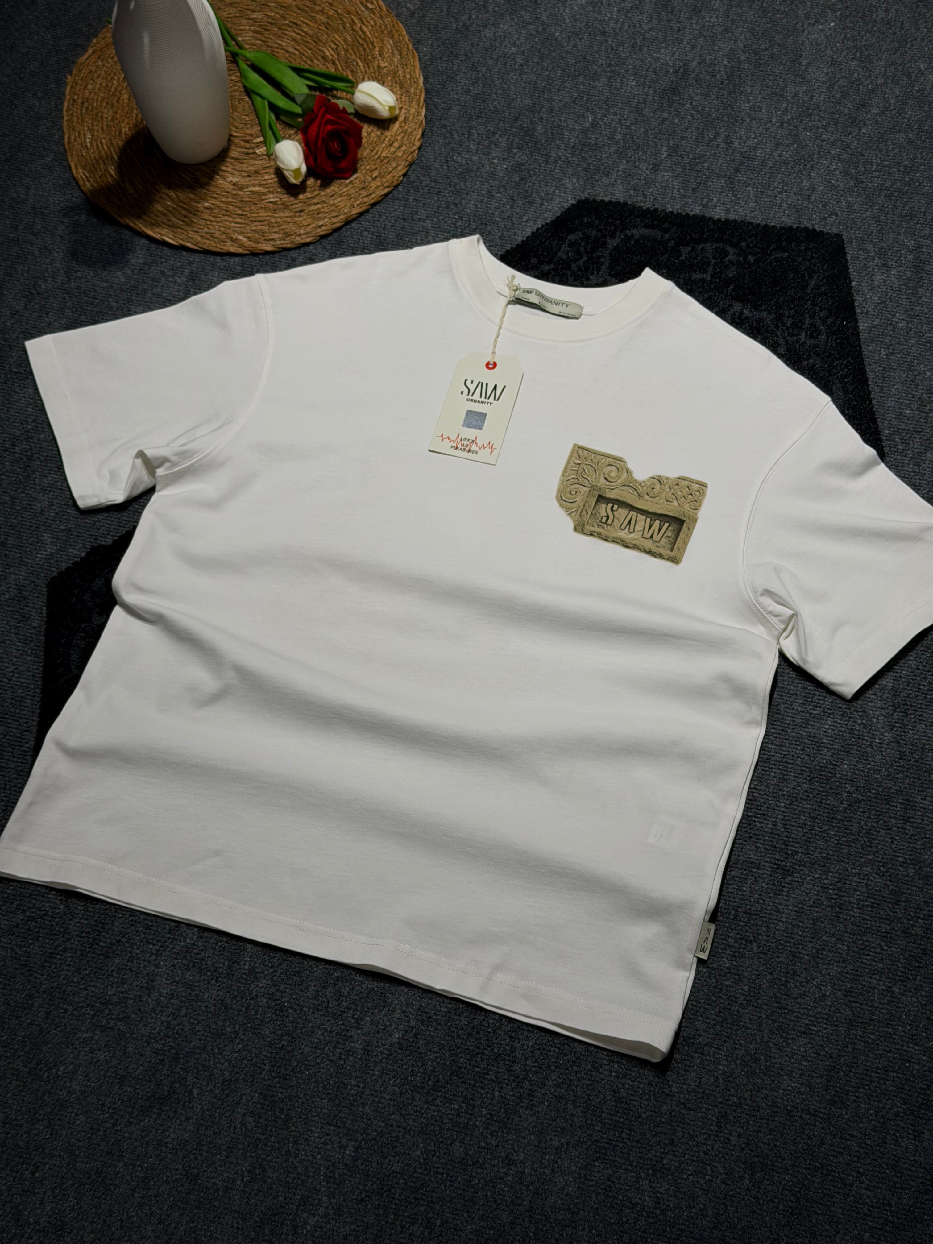 Antik Tablo Baskılı Oversize T-shirt Beyaz