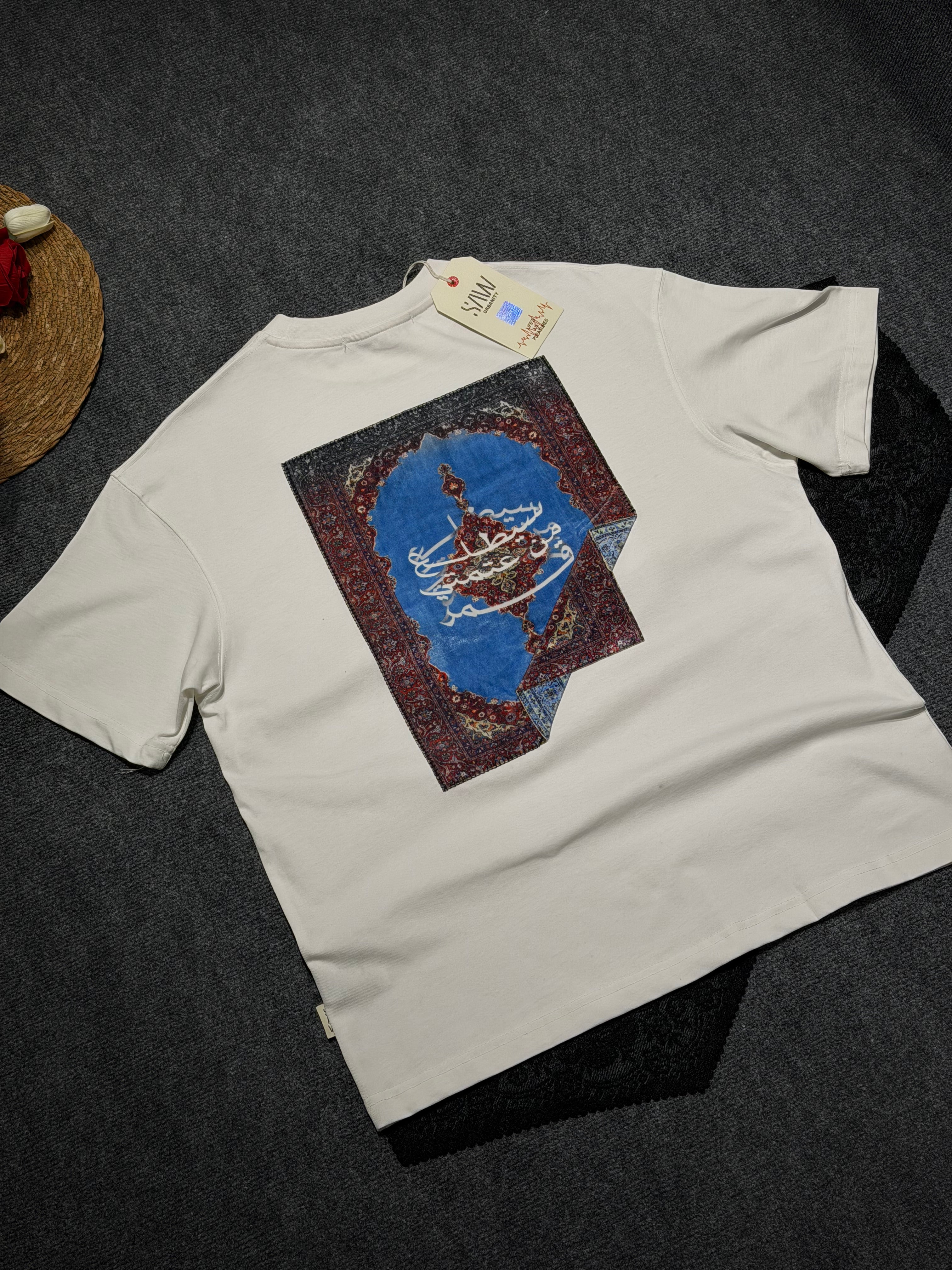 Etnik Halı Desenli Oversize T-shirt Beyaz