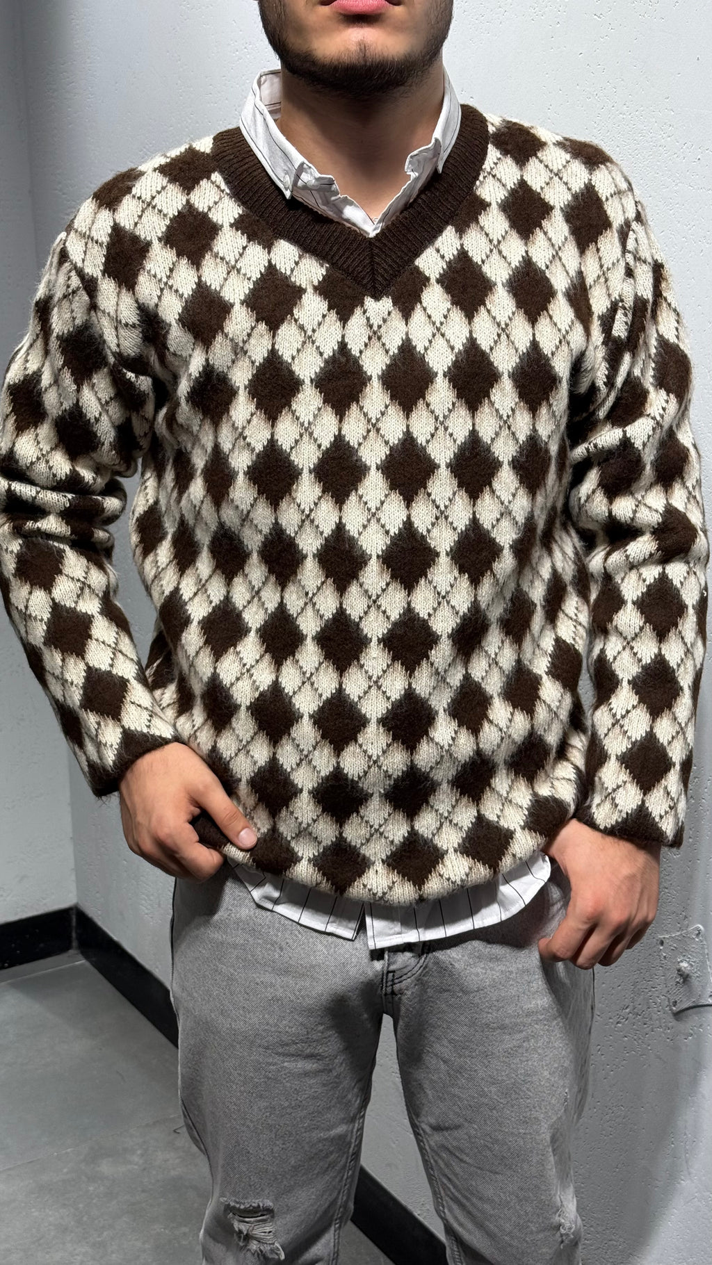 Baklava Desen V Yaka Triko