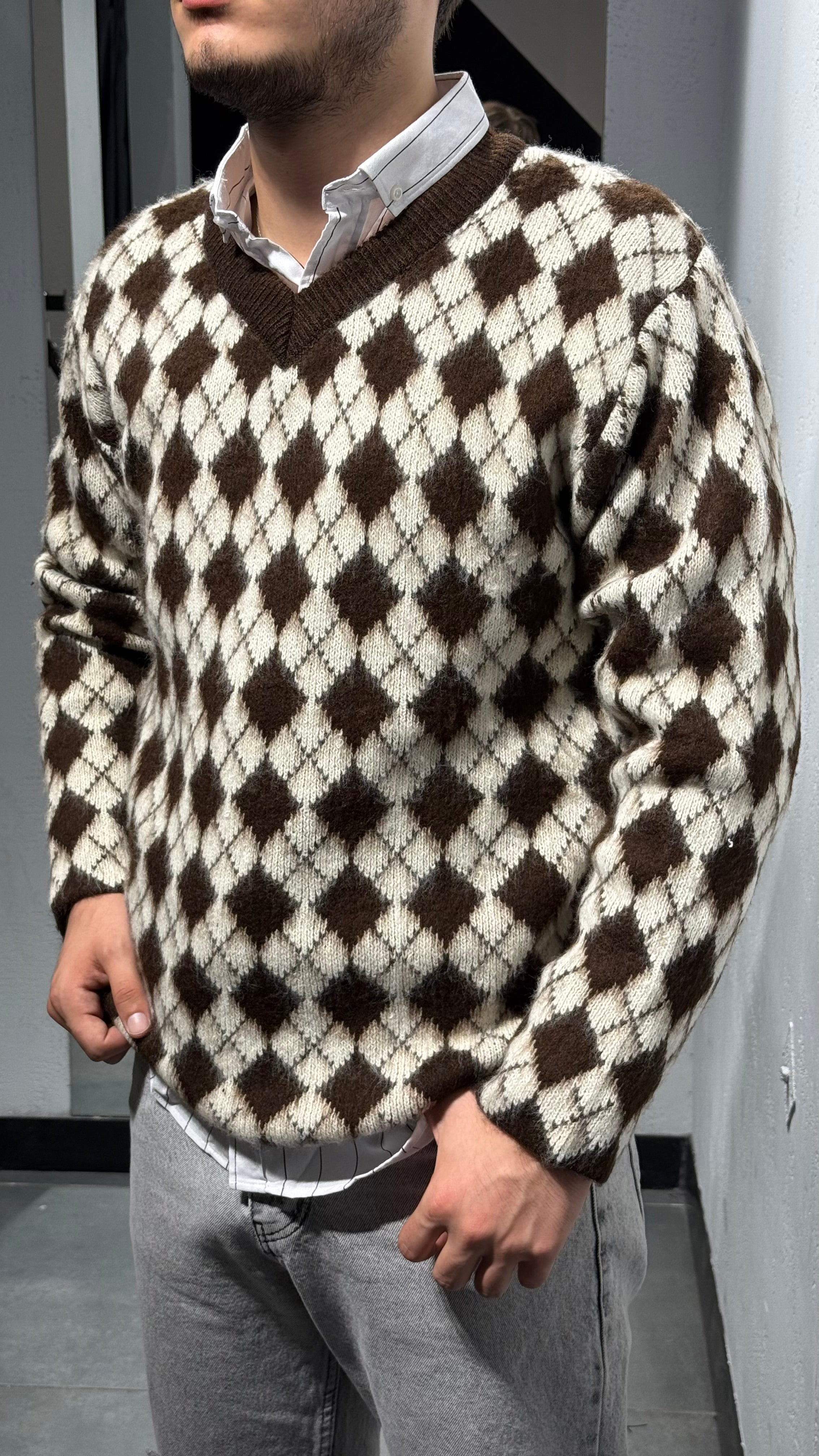 Baklava Desen V Yaka Triko